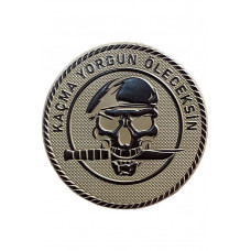 Kaçma Yorgun Öleceksin " Kuru Kafa patch Arma 7 cm 3d, 2025 Yeni Model Tip Cırtlı,